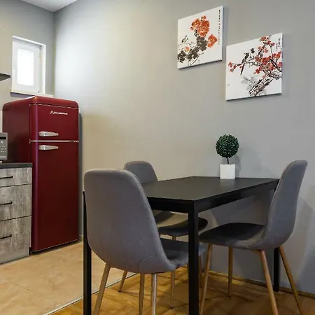 !promo! Gray Starling Downtown- Free Parking Apartment *